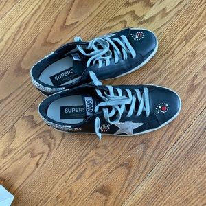 Women’s size 9 Golden goose super stars